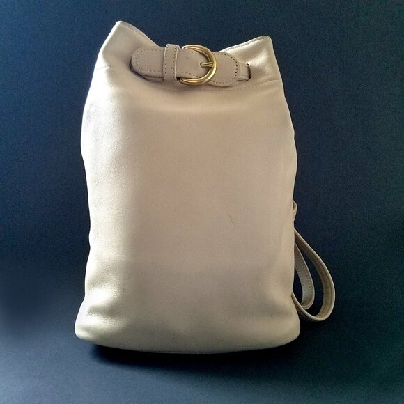 Vintage Coach Soho Bucket Drawstring Shoulder Backpack Cream Bag #4162 - Picture 1 of 8